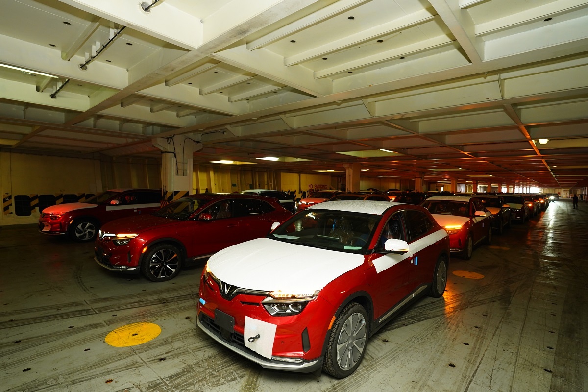 vinfast xuat khau lo xe dien dau tien ra the gioi