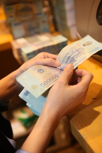 Vay tiền mua xe ô tô: Chỉ vay khi tính toán chi phí vốn hợp lý