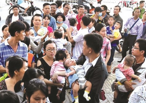 Tìm lời giải cho cuộc khủng hoảng tiêm chủng dịch vụ