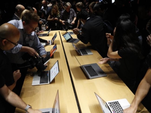 Apple kiểm tra chất lượng pin trên MacBook Pro mới Apple kiểm tra chất lượng pin trên MacBook Pro mới