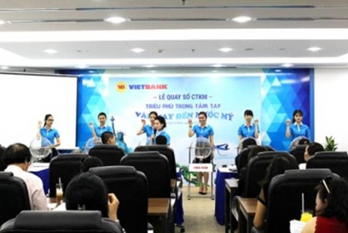 Khách hàng Vietbank trúng sổ tiết kiệm 500 triệu đồng