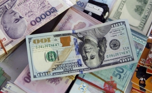 Giá bán USD tại các NH vẫn phổ biến trong khoảng 22.750-22.760 đồng/USD Giá bán USD tại các NH vẫn phổ biến trong khoảng 22.750-22.760 đồng/USD