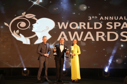 InterContinental Danang Sun Peninsula Resort làm nên lịch sử World Travel Awards