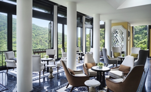 InterContinental Danang Sun Peninsula Resort làm nên lịch sử World Travel Awards