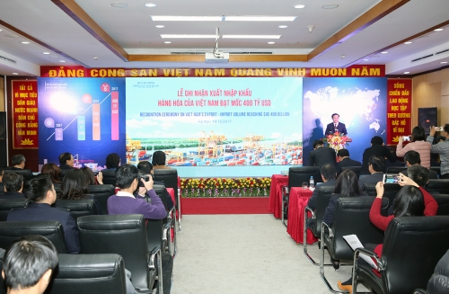 Ngành hải quan làm lễ công bố 400 tỷ USD xuất nhập khẩu
