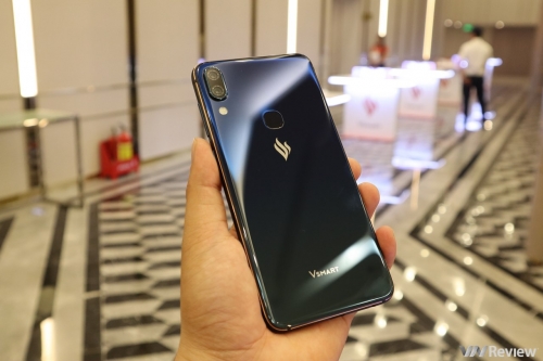 4 smartphone Vsmart chính thức ra mắt với giá từ 2,5 đến 6,3 triệu đồng