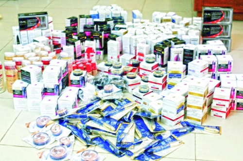 Tăng cường chống hàng lậu trong dịp Tết Tăng cường chống hàng lậu trong dịp Tết