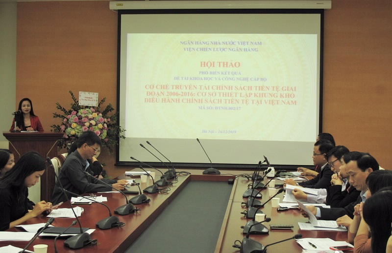 hoi thao khoa hoc gioi thieu trao doi ket qua nghien cuu de tai khoa hoc va cong nghe ve chinh sach tien te