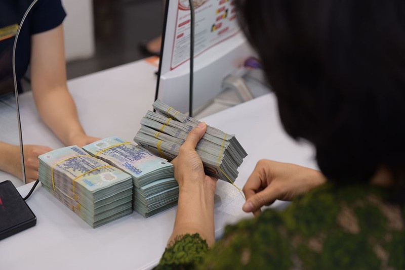 tap trung cho vay von doanh nghiep tra luong cho nguoi mat viec lam