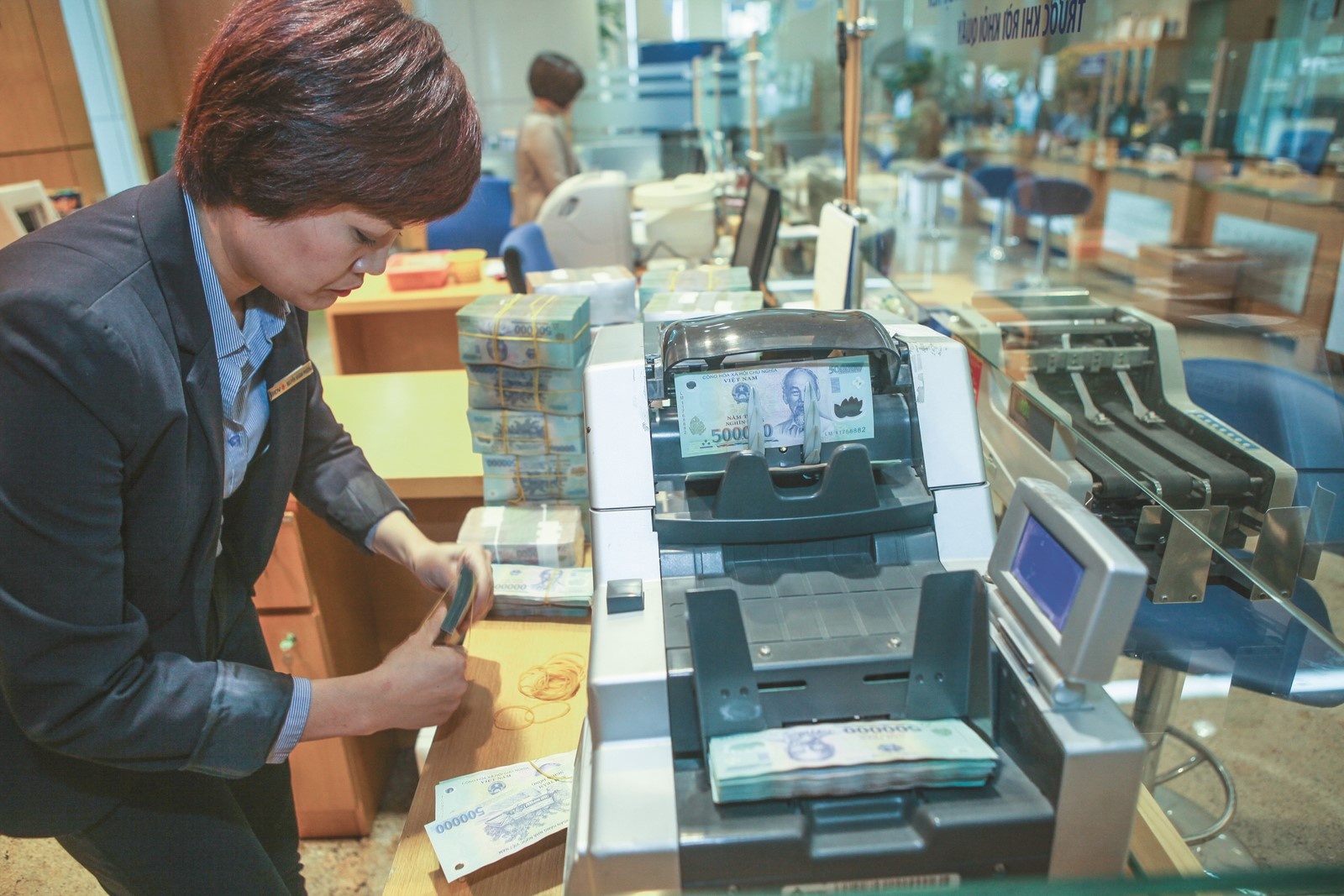 ngan hang tang cuong thu hoi no