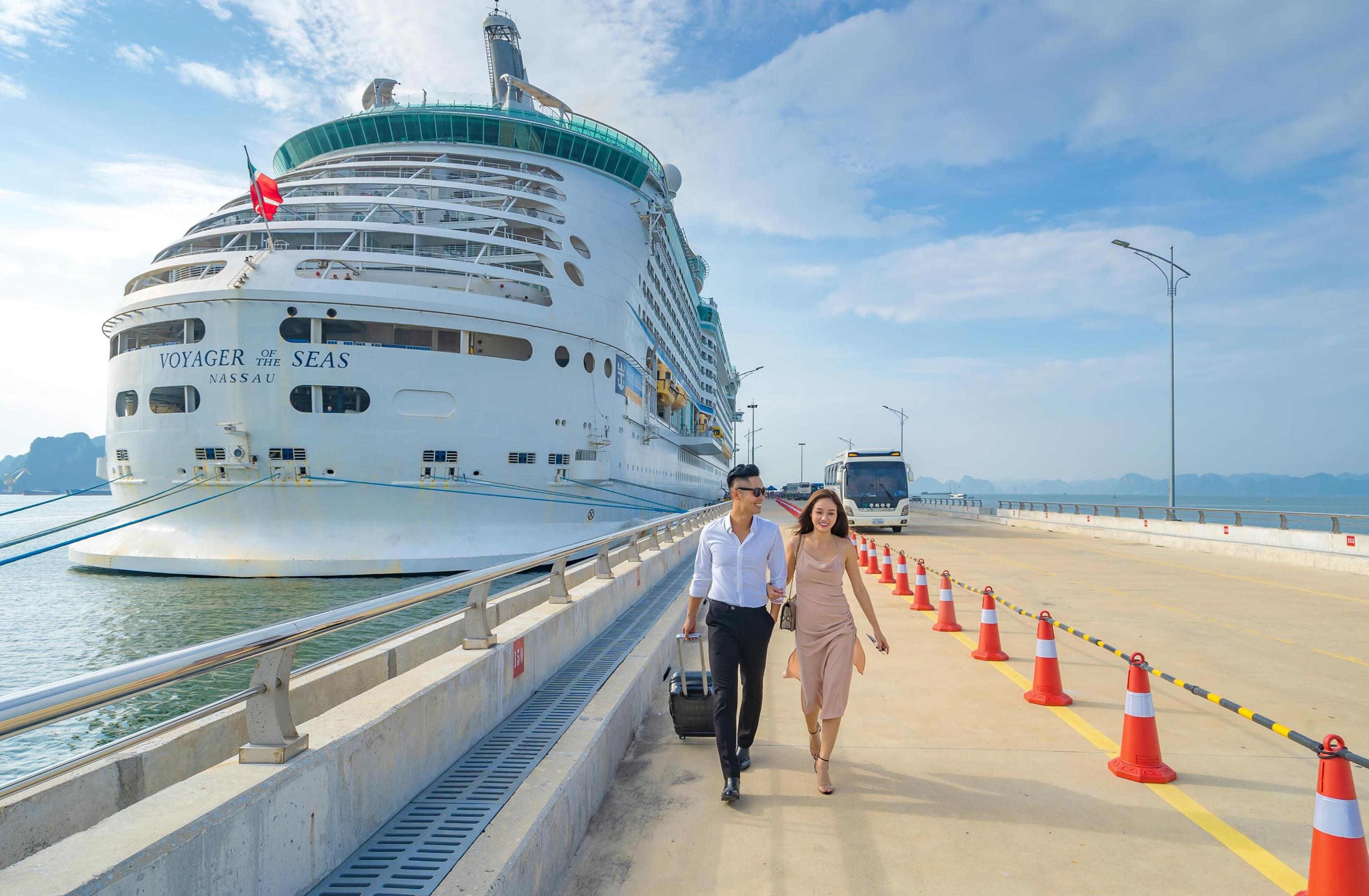 Cảng tàu khách quốc tế Hạ Long – Dấu ấn nâng hạng du lịch biển Việt Nam ca ng ta u kha ch quo c te ha long da u a n nang ha ng du li ch bie n vie t nam