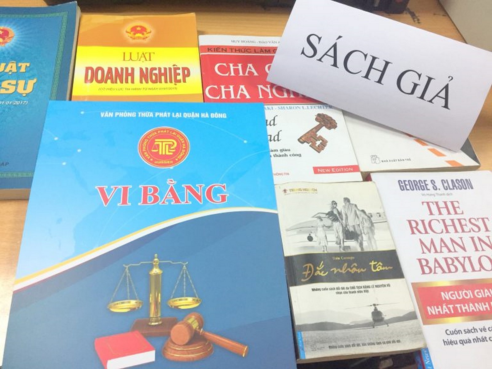 Luật Xuất bản 2012: Thành quả đi cùng thách thức