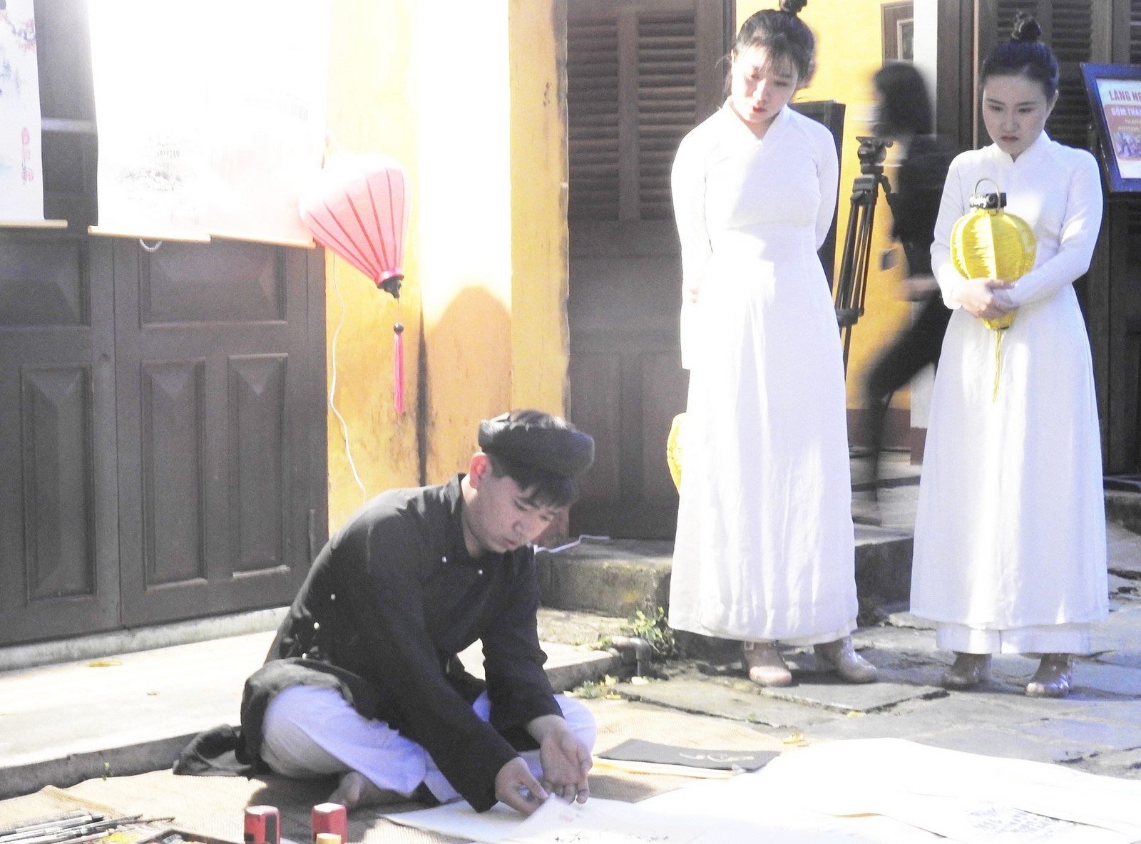 “Thắp sáng Hội An” chào mời du khách sau thời gian bão lũ, dịch bệnh thap sang hoi an chao moi du khach sau thoi gian bao lu dich benh