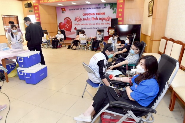 Đoàn Thanh niên Ngân hàng Trung ương tổ chức Ngày hội hiến máu tình nguyện doan thanh nien ngan hang trung uong to chuc ngay hoi hien mau tinh nguyen