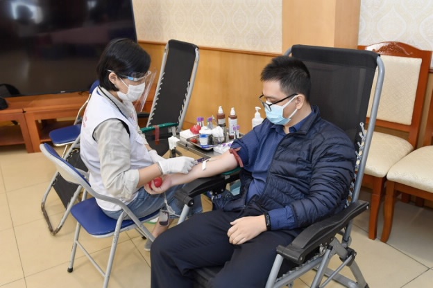 Đoàn Thanh niên Ngân hàng Trung ương tổ chức Ngày hội hiến máu tình nguyện doan thanh nien ngan hang trung uong to chuc ngay hoi hien mau tinh nguyen