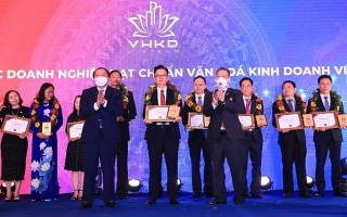 FE Credit được công nhận “Doanh nghiệp đạt chuẩn văn hóa kinh doanh Việt Nam” 2021