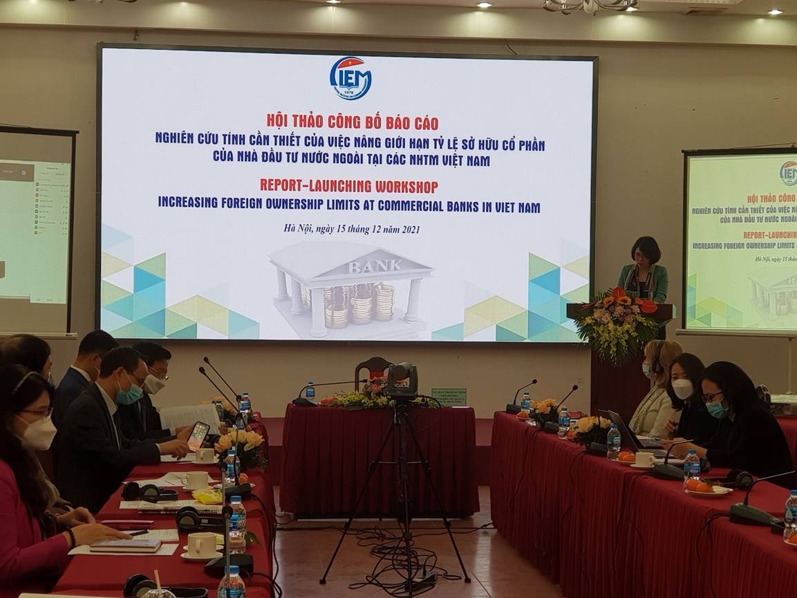 tinh can thiet cua viec dieu chinh tang gioi han ty le so huu co phan cua nha dau tu nuoc ngoai tai cac ngan hang thuong mai viet nam