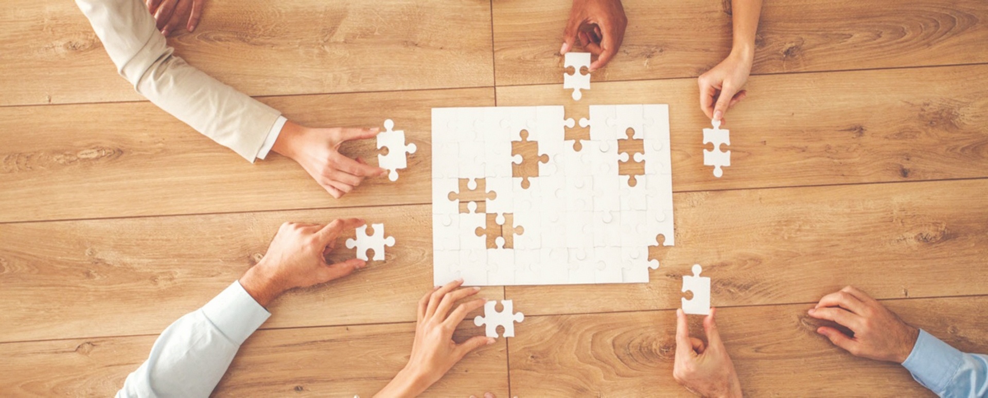 Hoạt động M&A bùng nổ trên toàn cầu hoat dong ma bung no tren toan cau