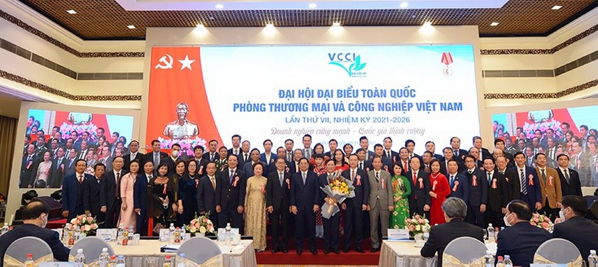 vcci doi ten thanh lien doan thuong mai va cong nghiep viet nam