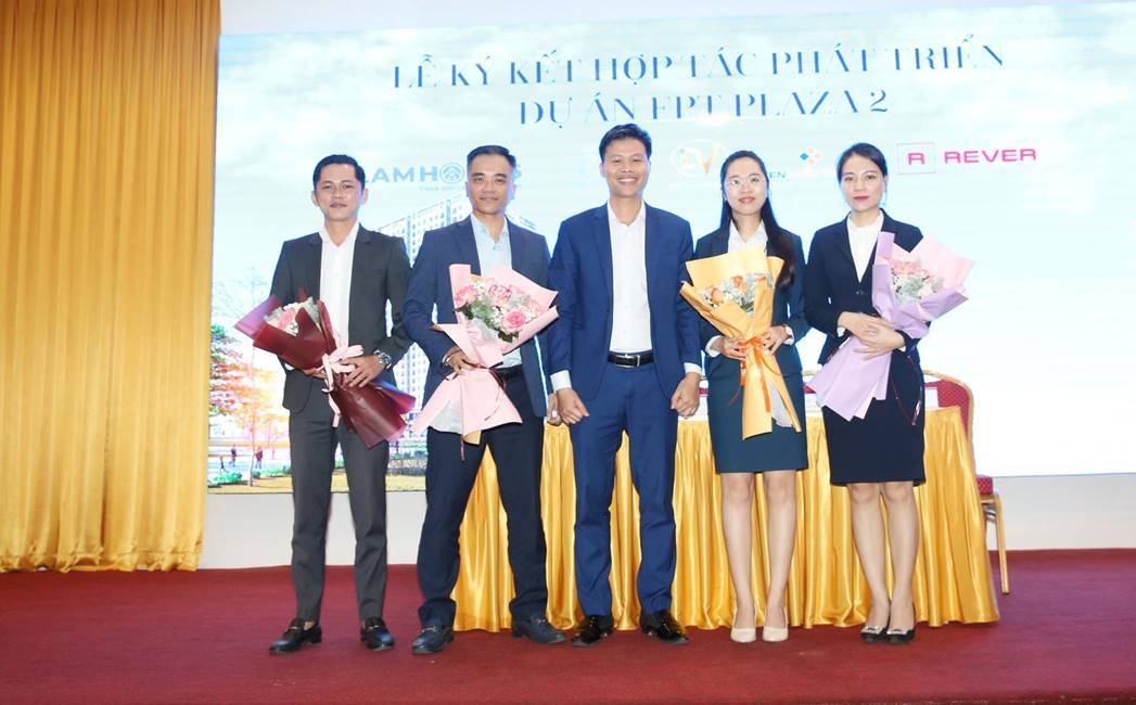 dat vang group phan phoi du an fpt plaza 2