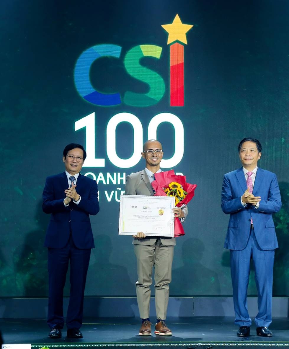 prudential la doanh nghiep bao hiem duy nhat nhan hai giai thuong ve phat trien ben vung