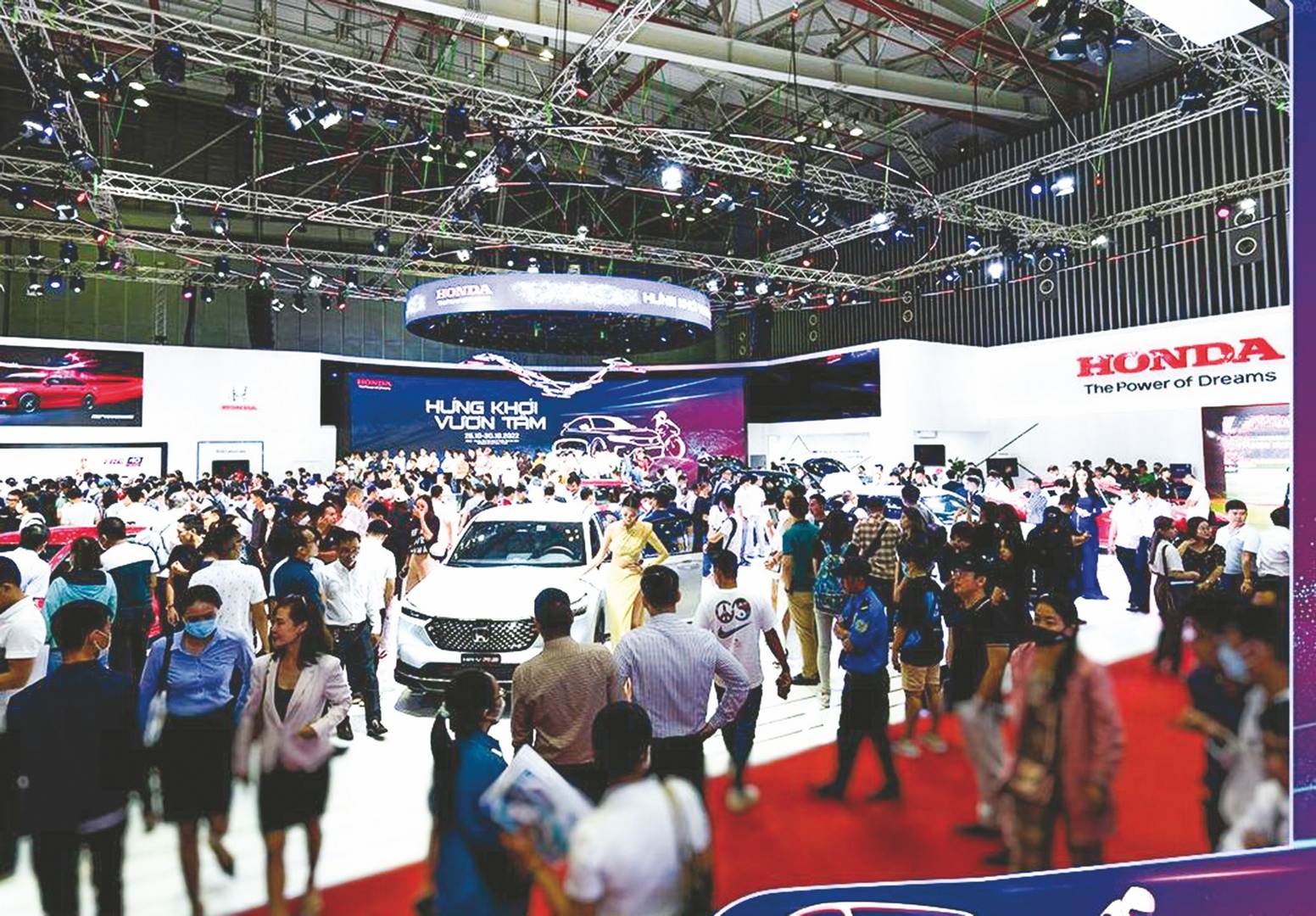 thi truong o to cuoi nam nhung mang mau sang toi dan xen