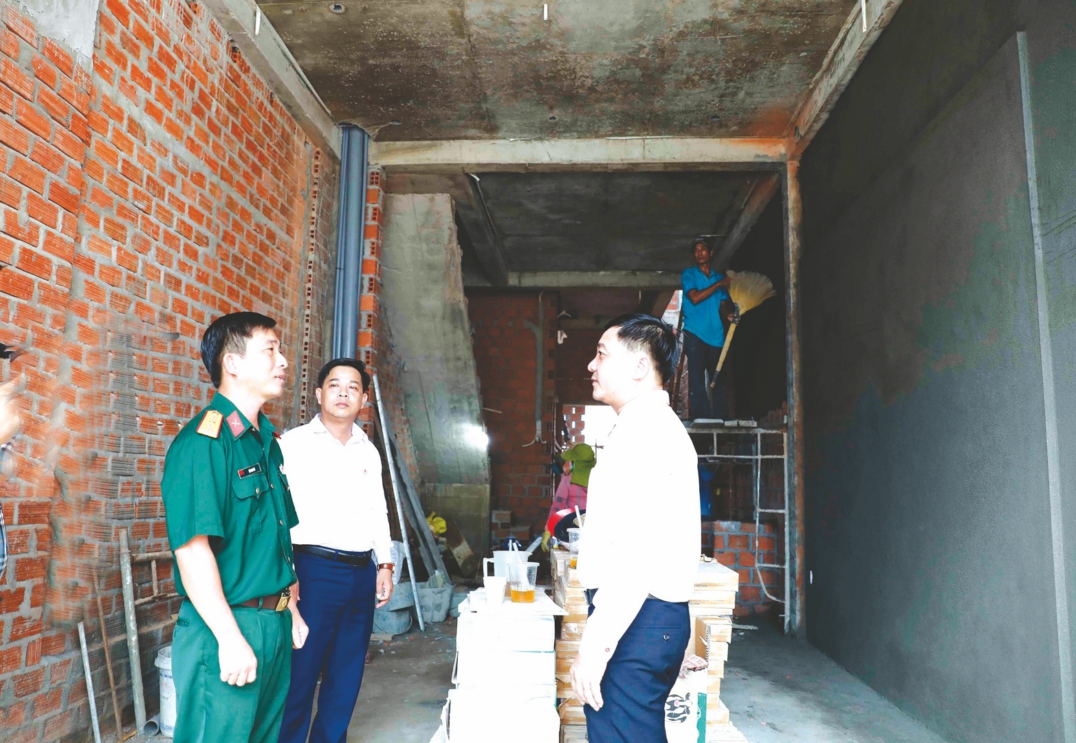 cung co hau phuong them vung chac