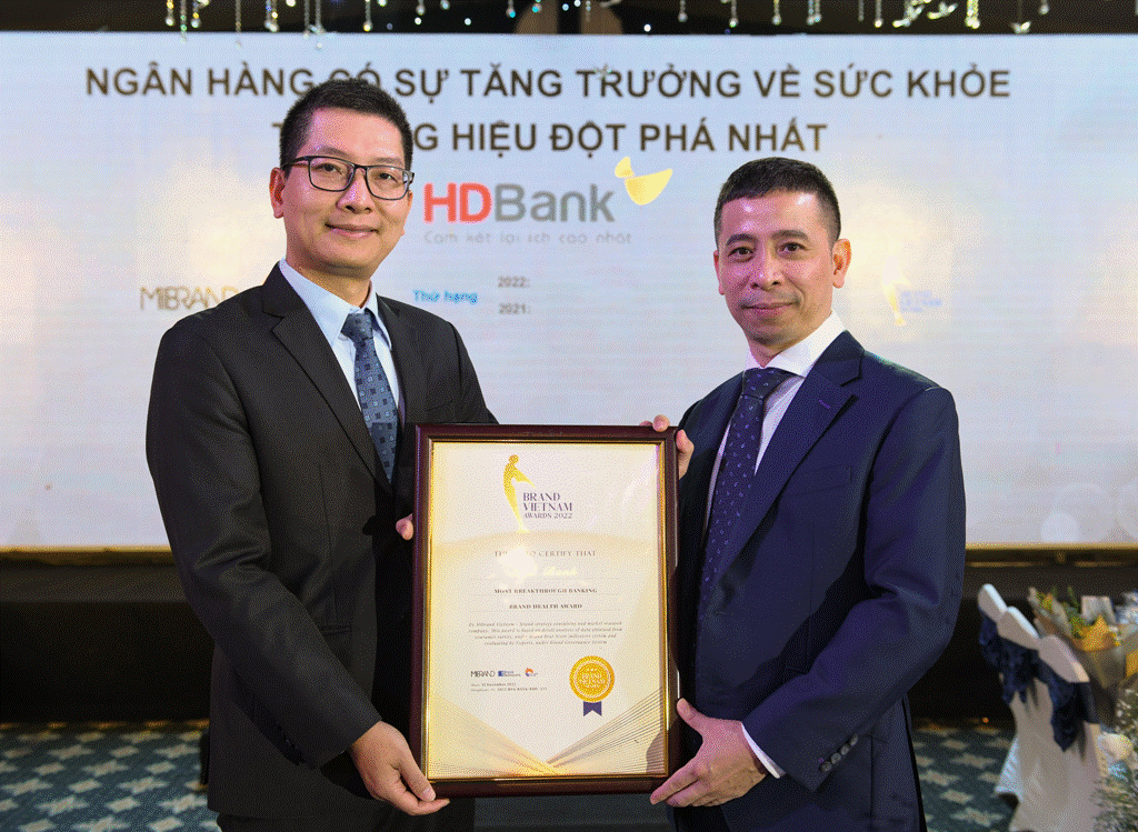 Brand Vietnam Awards 2022 tôn vinh các thương hiệu mạnh trong ngành tài chính - ngân hàng brand vietnam awards 2022 ton vinh cac thuong hieu manh trong nganh tai chinh ngan hang