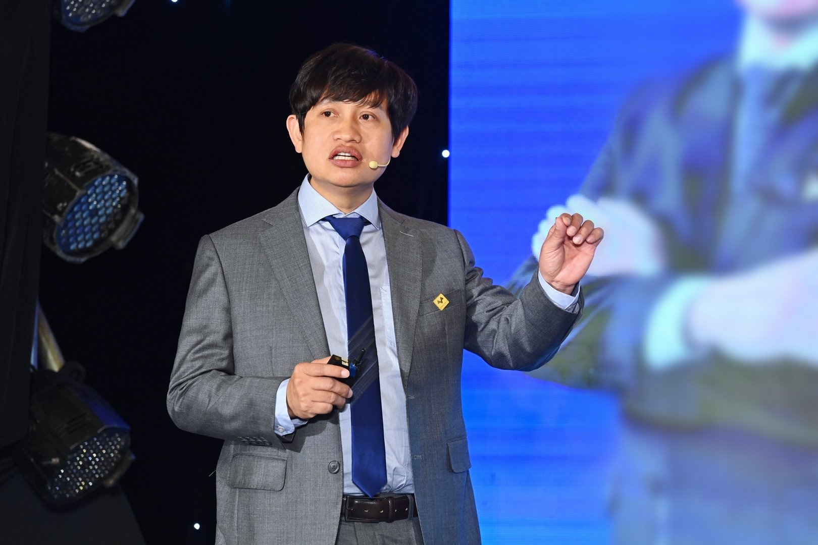 nhung giai phap toi uu nao giup giai quyet noi dau thi truong bat dong san trong tuong lai