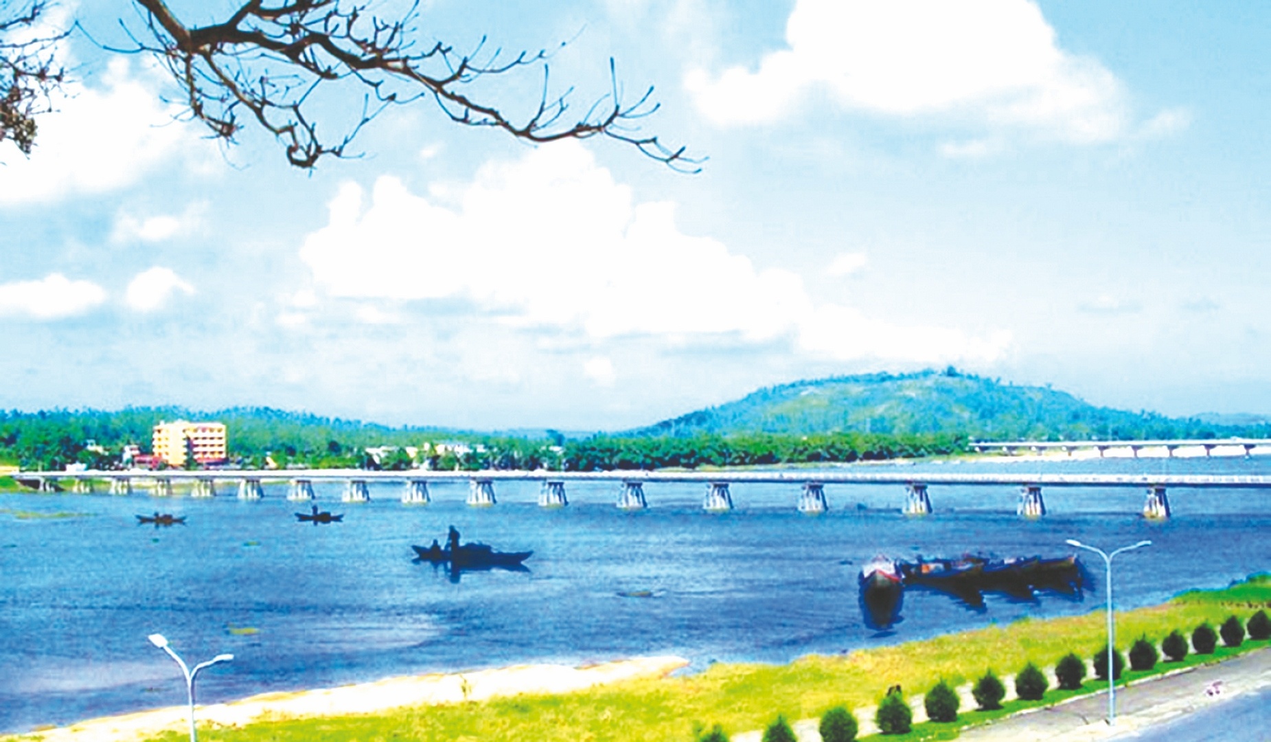 tin dung uu dai tren que huong nui an song tra