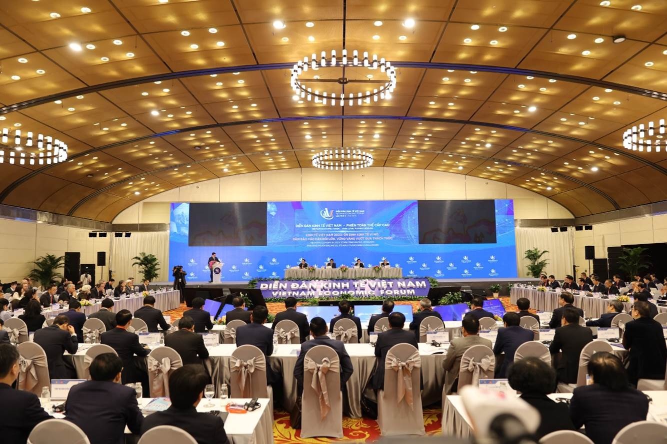 Thủ tướng Phạm Minh Chính chủ trì phiên toàn thể cấp cao Diễn đàn Kinh tế Việt Nam thu tuong pham minh chinh chu tri phien toan the cap cao dien dan kinh te viet nam lan thu nam