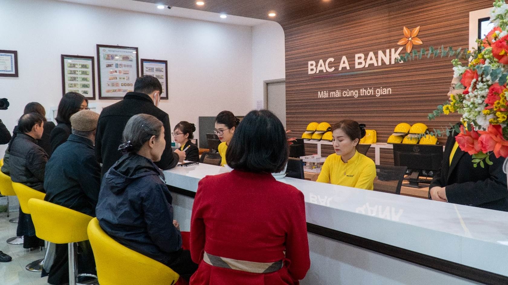 bac a bank mo rong mang luoi tai cua ngo phia tay thu do ha noi
