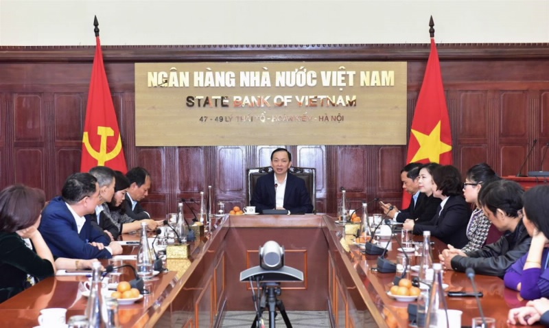Thăm hỏi đoàn viên công đoàn NHNN Trung ương bị bệnh hiểm nghèo tham hoi doan vien cong doan nhnn trung uong bi benh hiem ngheo