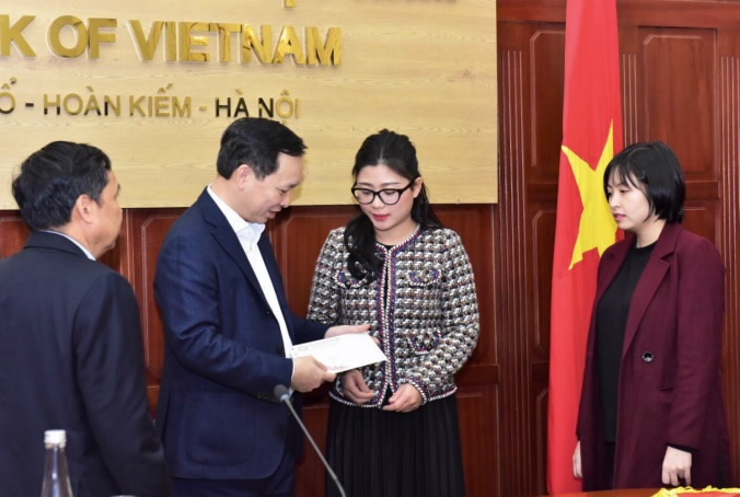 Thăm hỏi đoàn viên công đoàn NHNN Trung ương bị bệnh hiểm nghèo tham hoi doan vien cong doan nhnn trung uong bi benh hiem ngheo