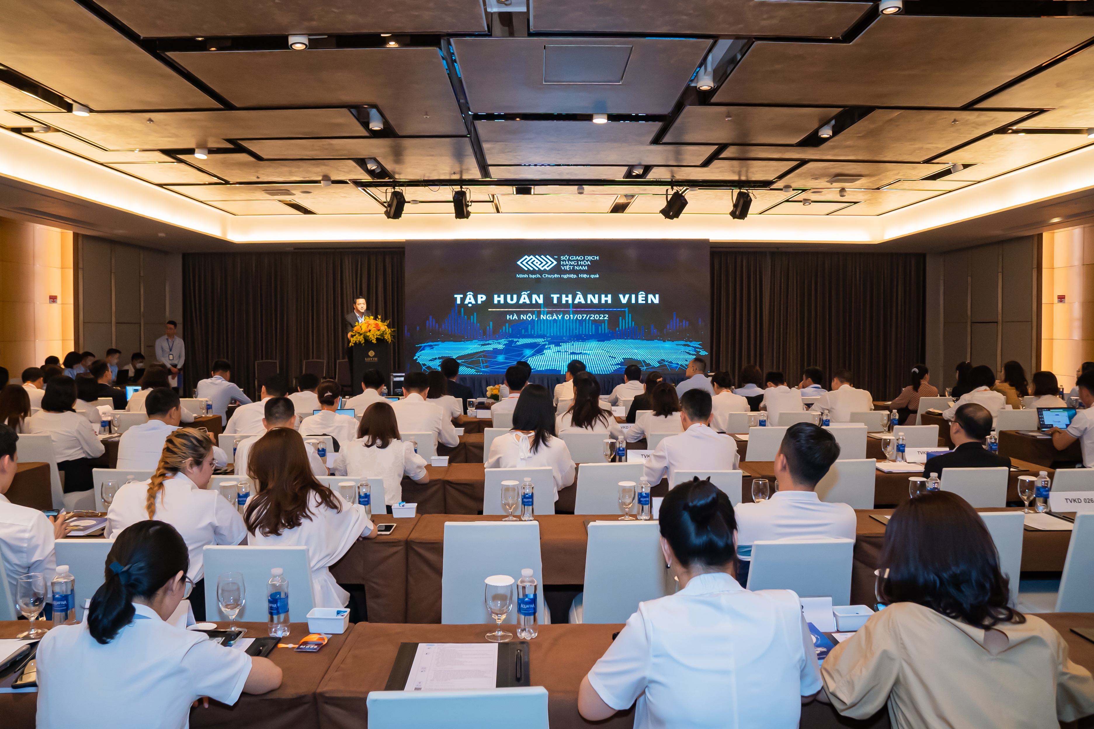 Giao dịch hàng hóa đột phá thành công trong năm 2022 giao dich hang hoa dot pha thanh cong trong nam 2022