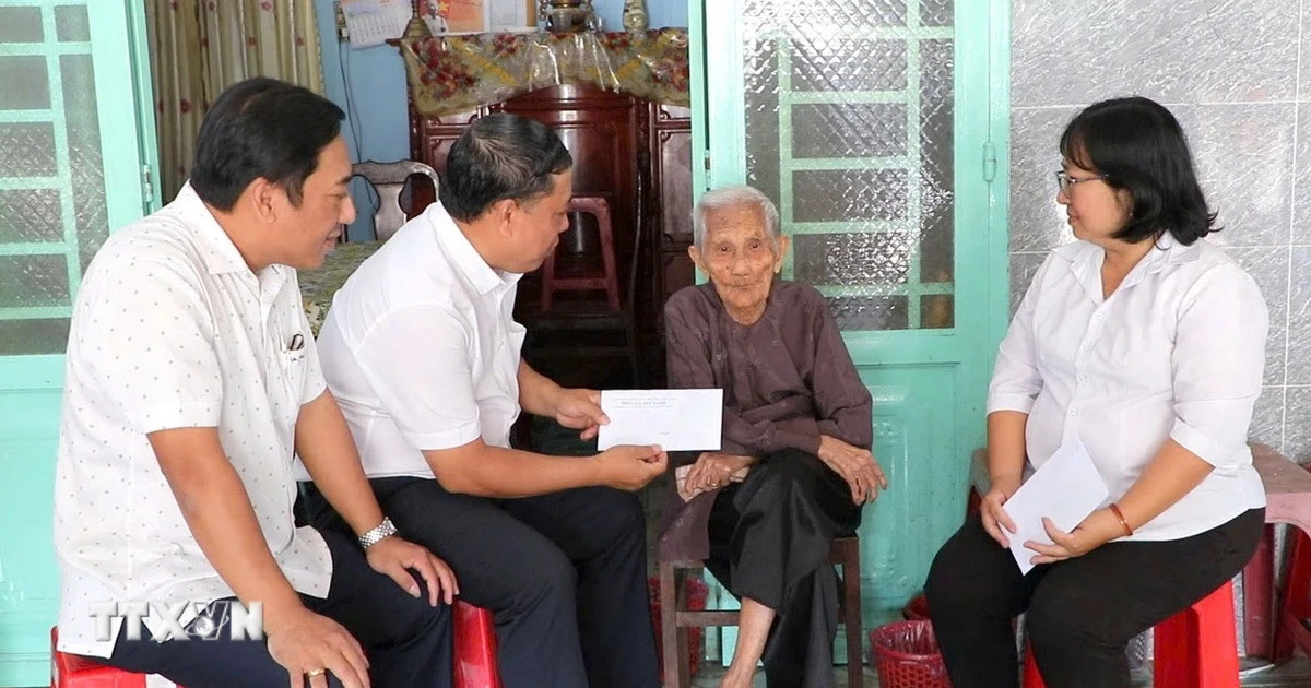 Hơn 5,88 triệu người được tặng quà nhân dịp Đại hội XIV của Đảng và Tết Bính Ngọ