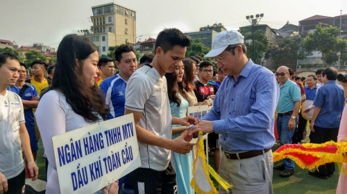 Khai mạc Cúp bóng đá Mùa xuân ngành Ngân hàng Hà Nội Khai mạc Cúp bóng đá Mùa xuân ngành Ngân hàng Hà Nội