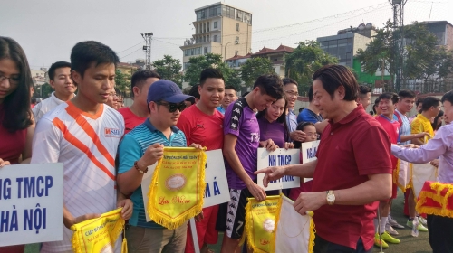 Khai mạc Cúp bóng đá Mùa xuân ngành Ngân hàng Hà Nội Khai mạc Cúp bóng đá Mùa xuân ngành Ngân hàng Hà Nội