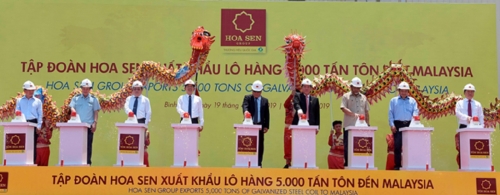 Hoa Sen xuất 5 nghìn tấn tôn sang Malaysia