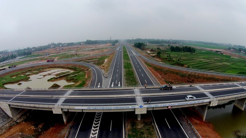 Kỳ vọng gì từ tín dụng tăng thêm triệu tỷ và đầu tư công 700 nghìn tỷ? ky vong gi tu tin dung tang them trieu ty va dau tu cong 700 nghin ty