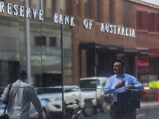 Úc tạm dừng chu kỳ tăng lãi suất