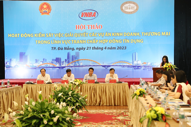 giai quyet cac vu an kinh doanh thuong mai trong linh vuc tranh chap hop dong tin dung