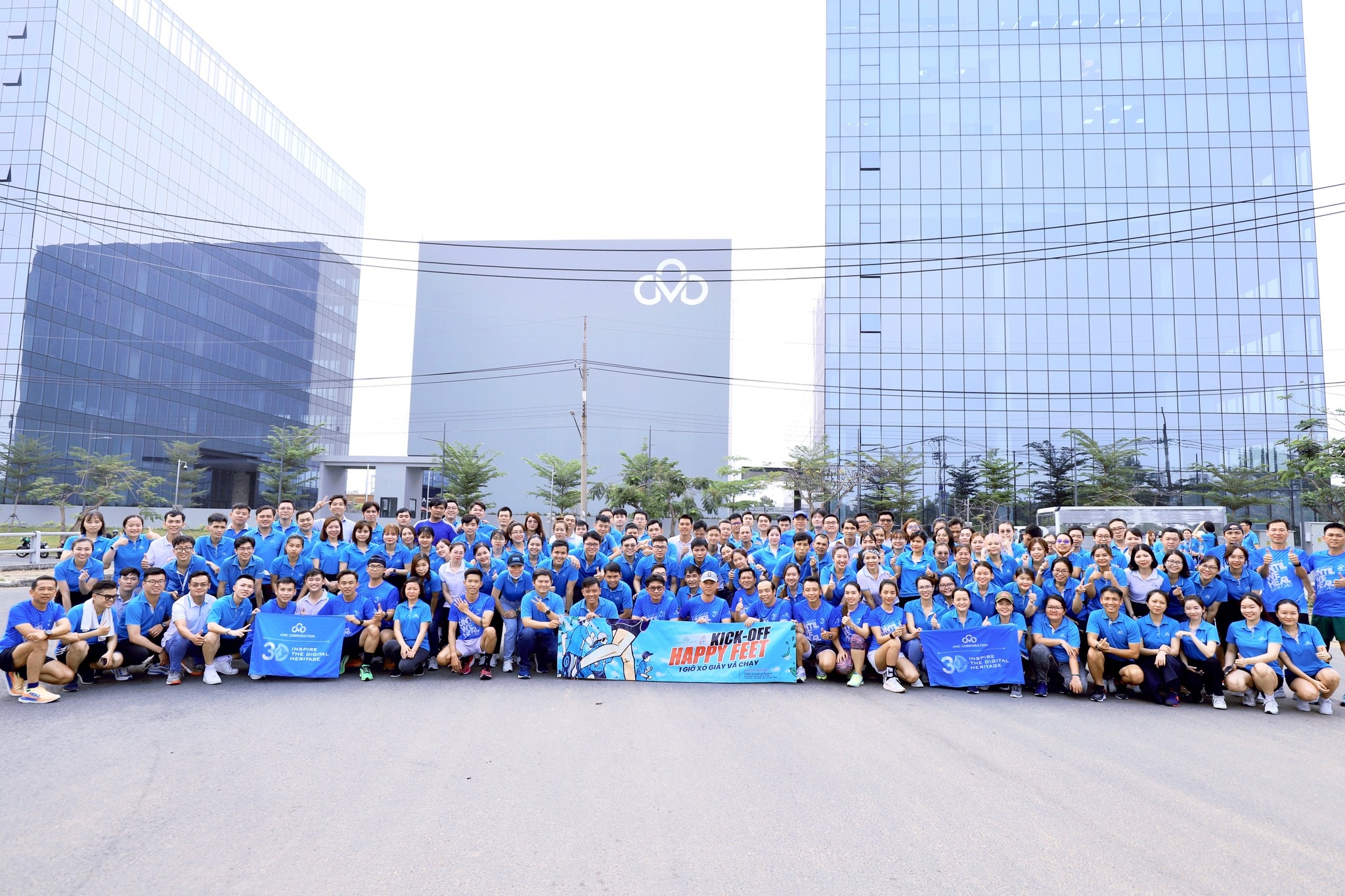 cmc cung cong dong chay bo gay quy cho quy phau thuat nu cuoi