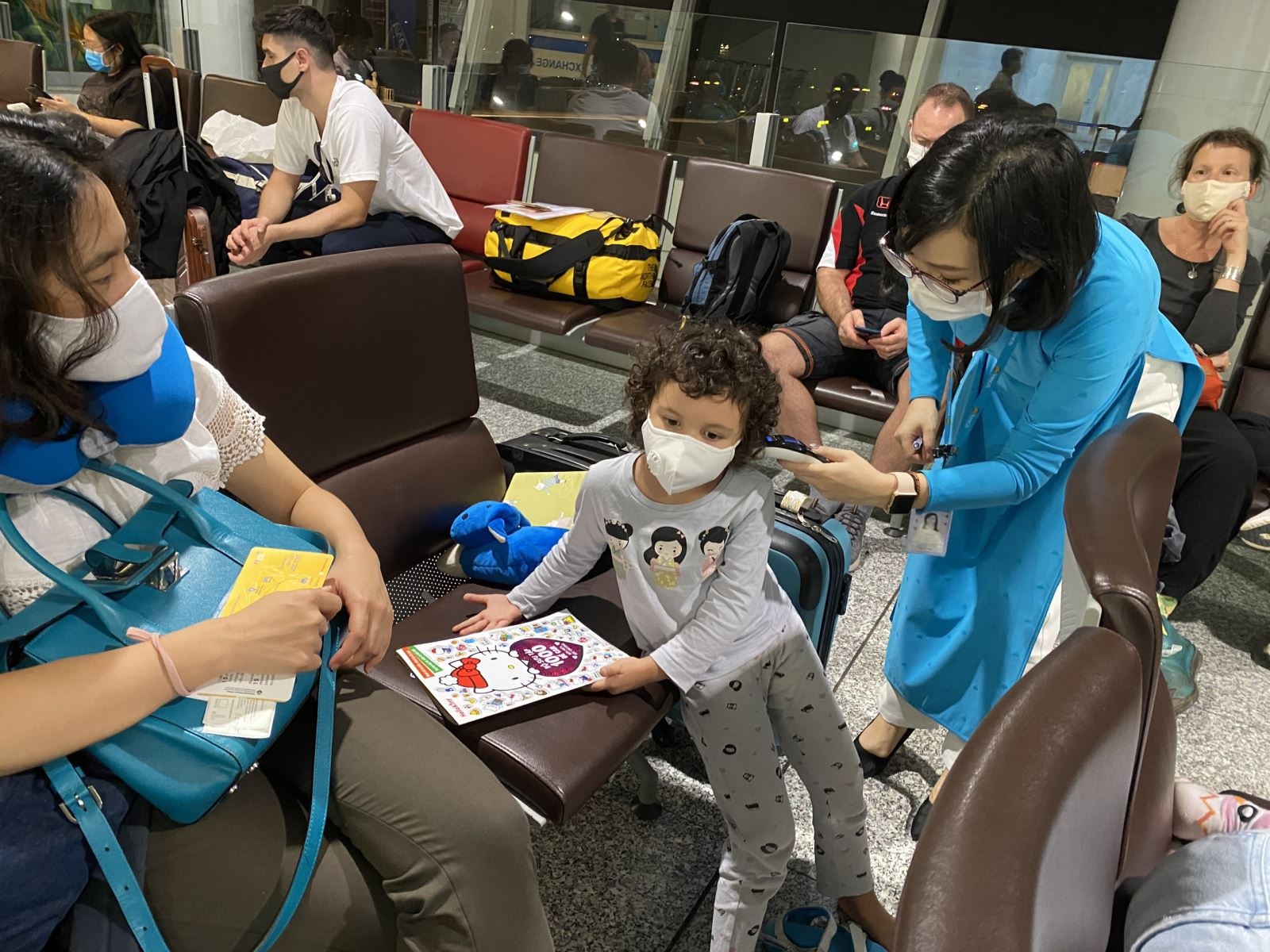 240 cong dan viet nam hoi huong tu phap