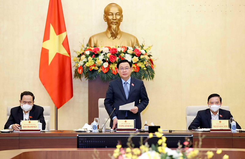 Kinh tế vĩ mô ổn định, nhưng các cân đối lớn tiềm ẩn rủi ro kinh te vi mo on dinh nhung cac can doi lon tiem an rui ro