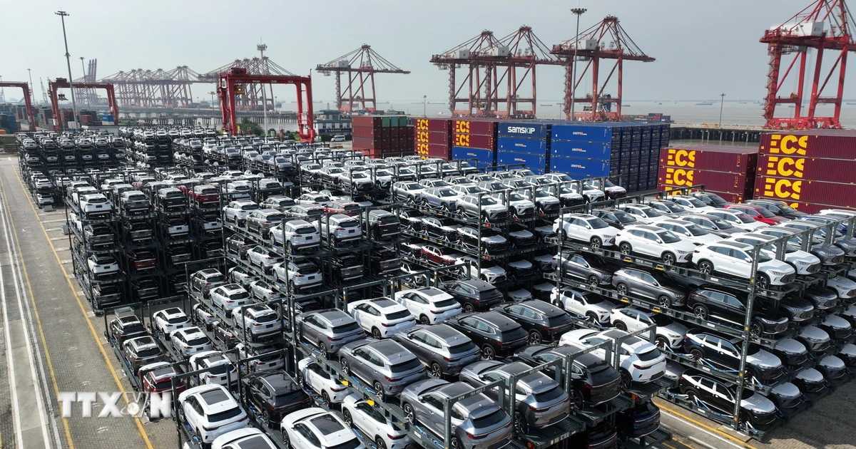 undefined Mỹ tăng mạnh thuế đối với hàng loạt mặt hàng nhập khẩu từ Trung Quốc từ 1/8