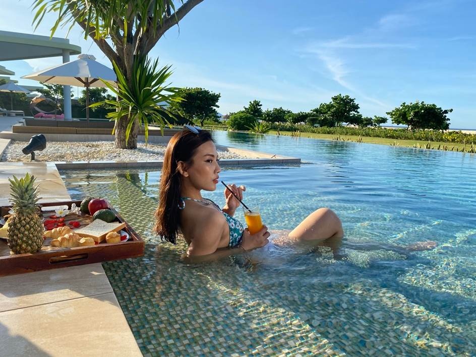 co gi trong hai khu villa bien biet lap noi tieng cua flc hotels resorts
