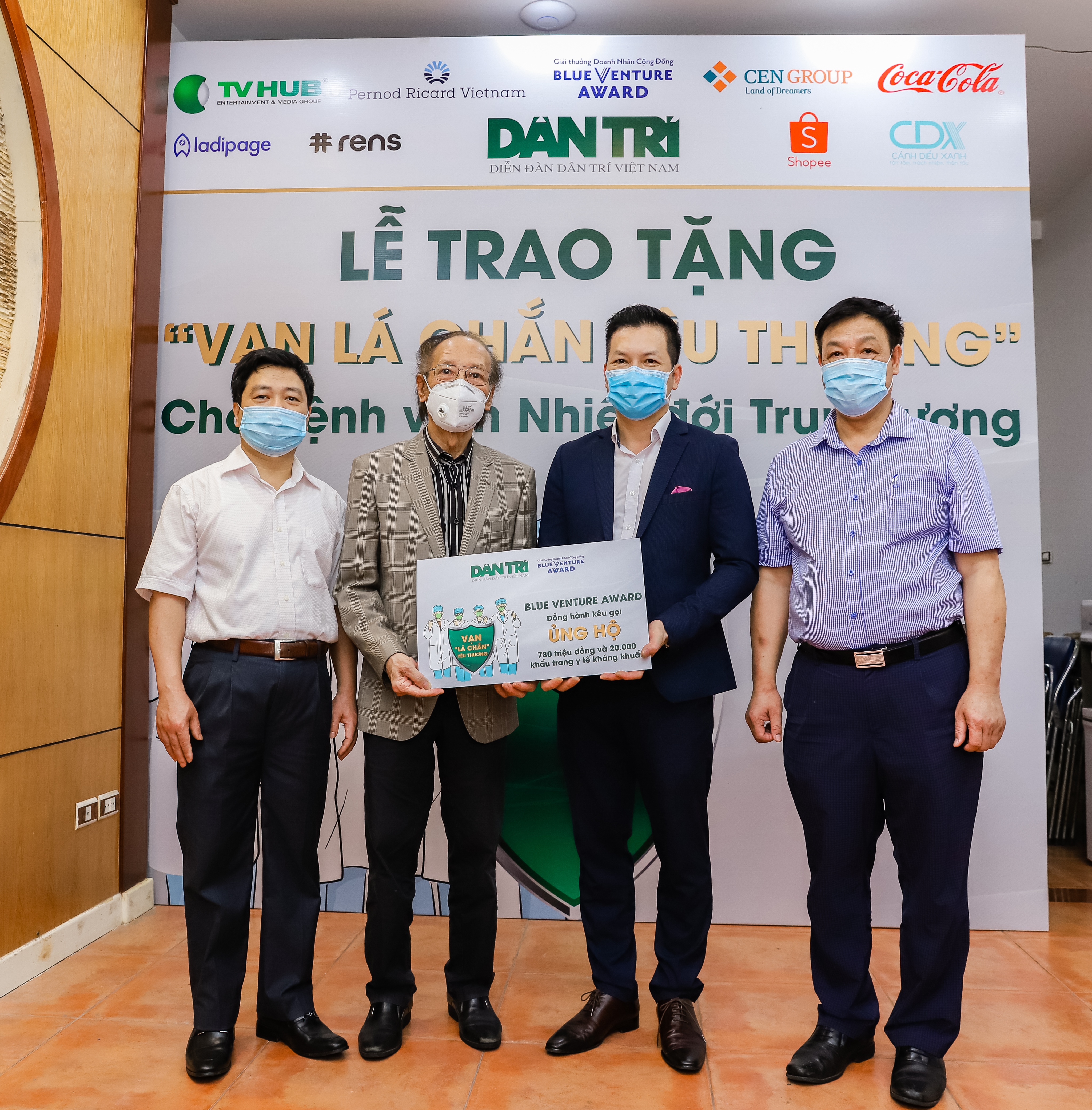 Cen Group hỗ trợ khẩn cấp cán bộ nhân viên giữa mùa dịch Covid-19 cen group ho tro khan cap can bo nhan vien giua mua dich covid 19