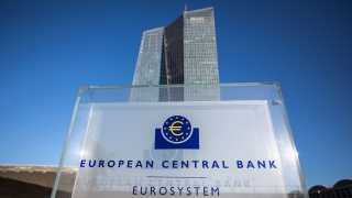 ECB sẽ không thảo luận về thắt chặt chính sách, dự báo lạm phát vẫn thấp hơn mục tiêu