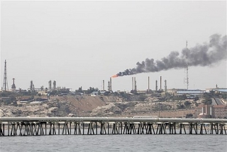 Mỹ áp đặt trừng phạt mới nhằm hạn chế Iran xuất khẩu dầu mỏ